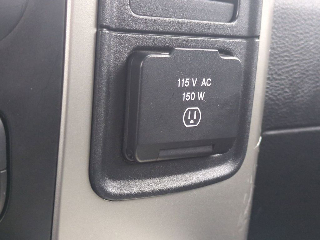 Thumbnail: 2014 RAM 1500 - 33