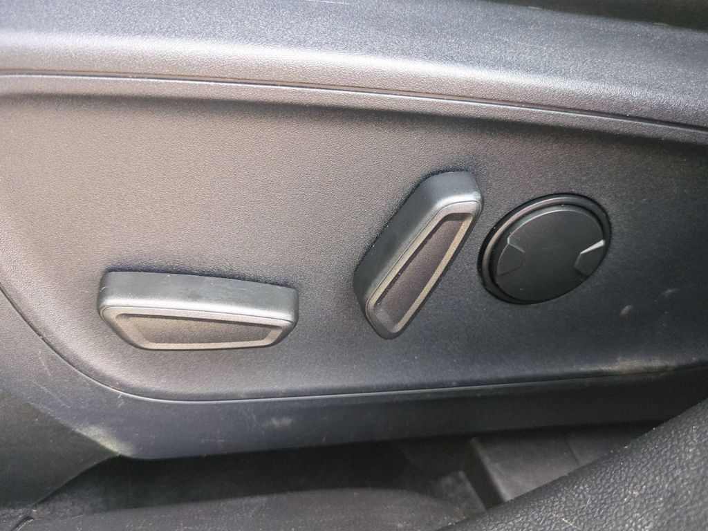 Thumbnail: 2014 RAM 1500 - 25