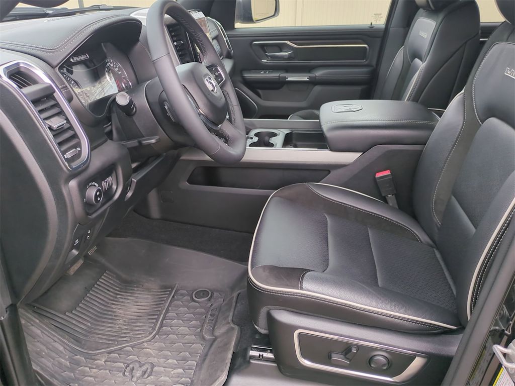 2025 RAM 1500 Laramie 9