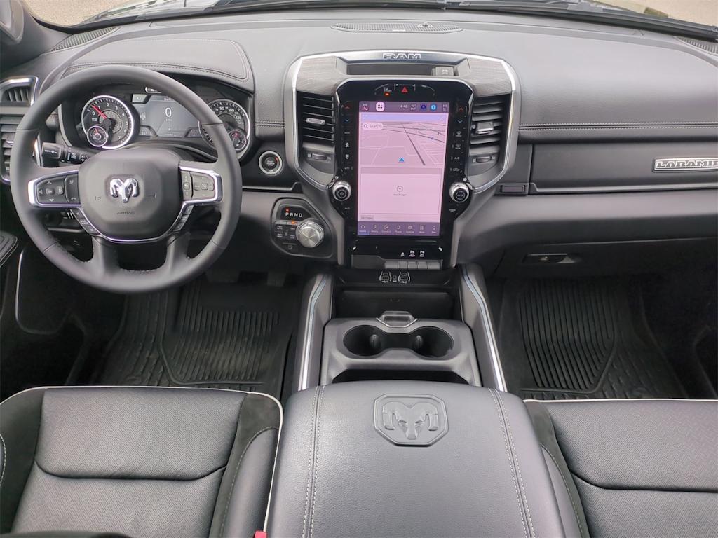 2025 RAM 1500 Laramie 8