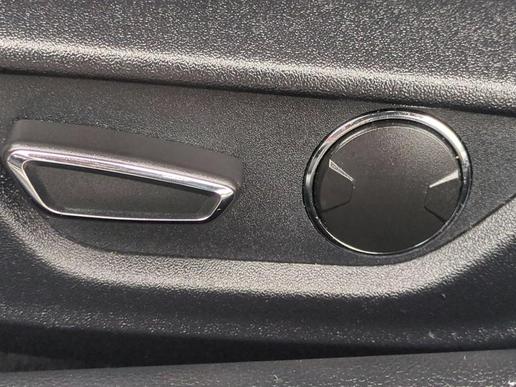 Thumbnail: 2019 Ford Mustang - 23