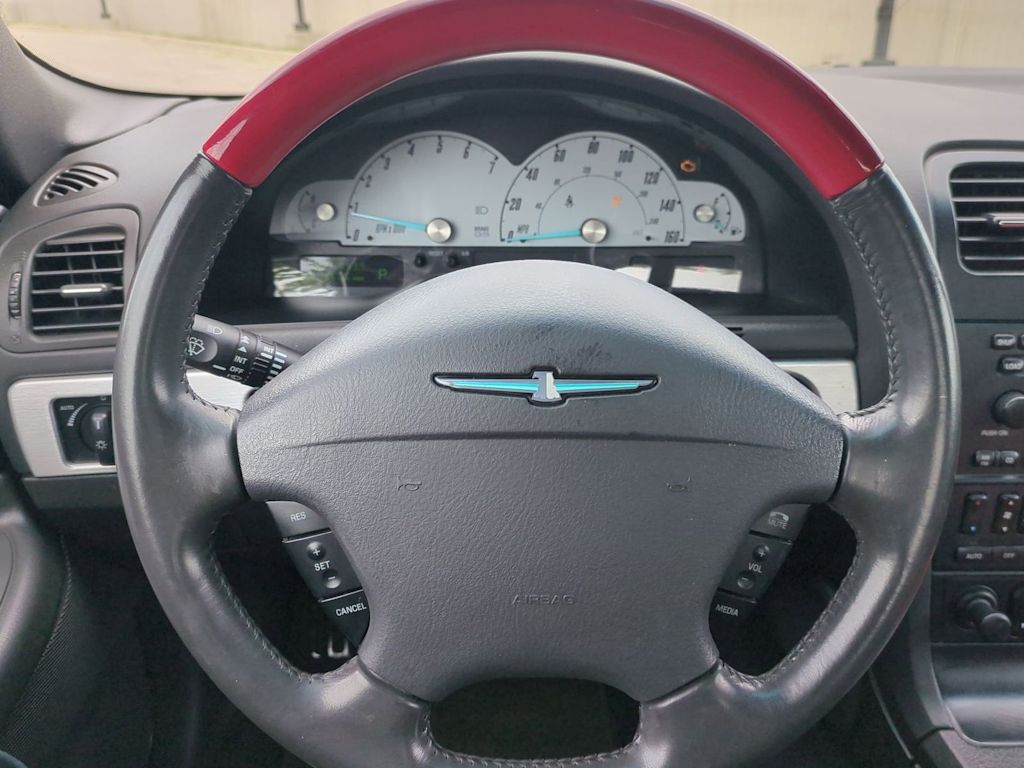 Thumbnail: 2002 Ford Thunderbird - 9