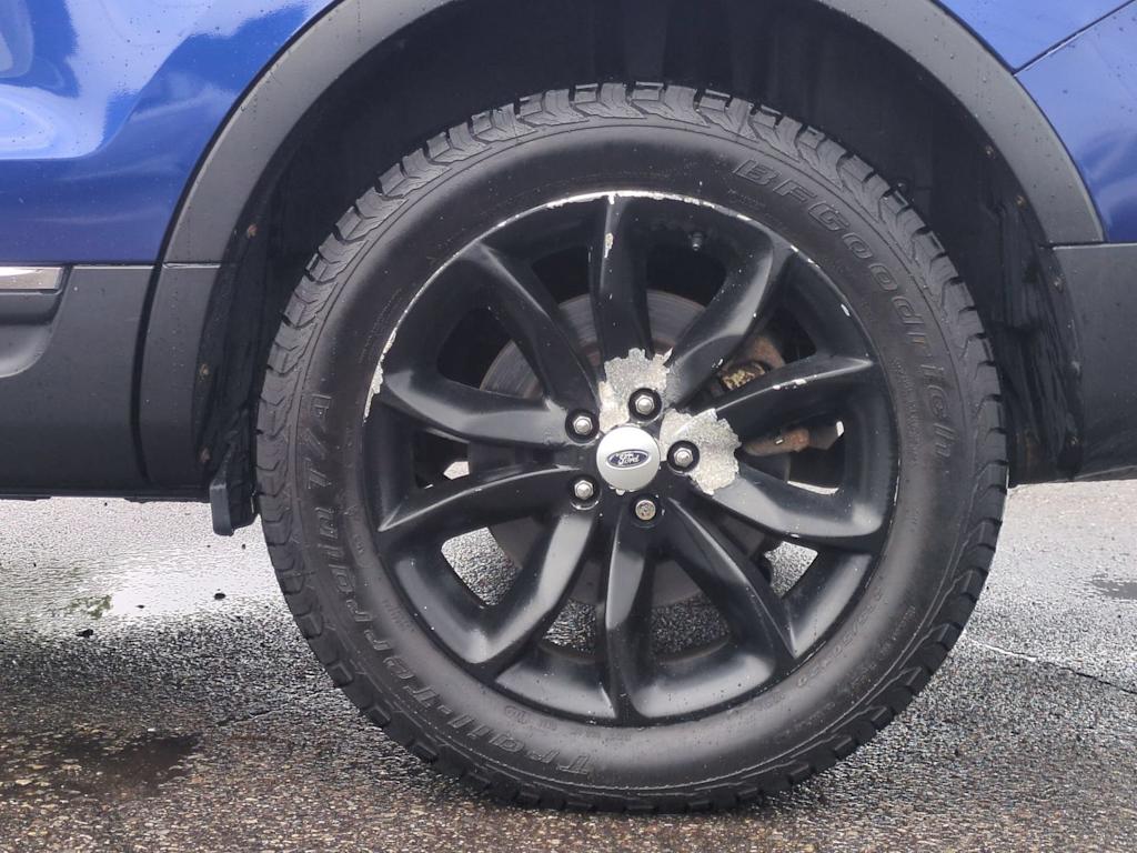 Thumbnail: 2015 Ford Explorer - 8