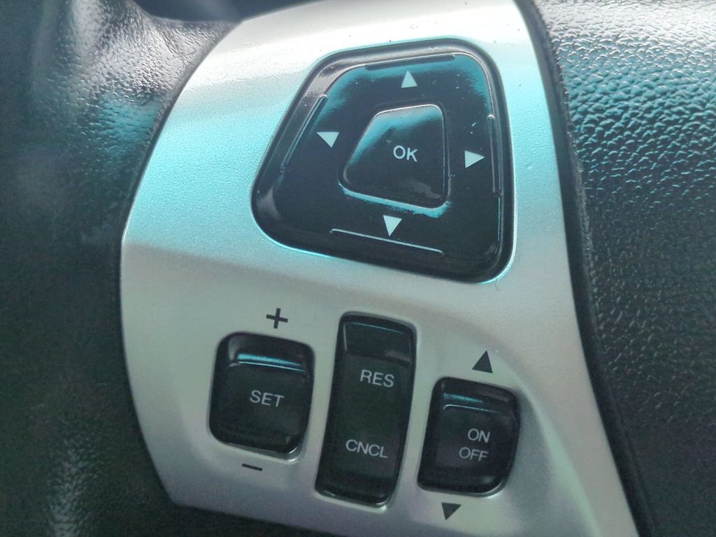Thumbnail: 2015 Ford Explorer - 29