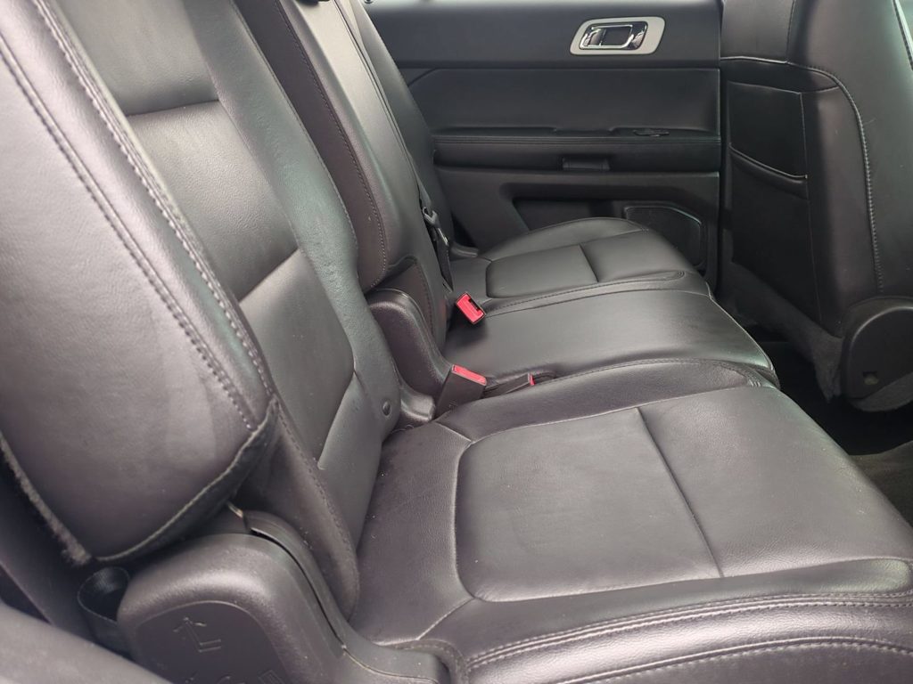 Thumbnail: 2015 Ford Explorer - 28