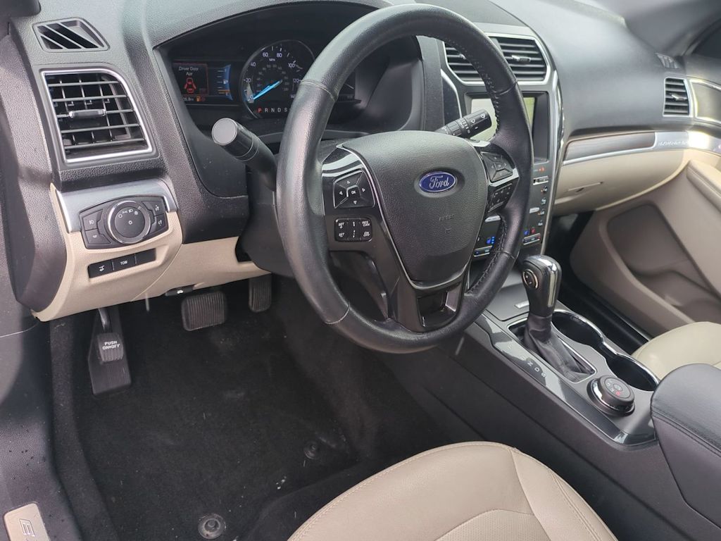 Thumbnail: 2018 Ford Explorer - 2
