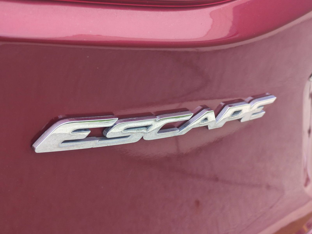Thumbnail: 2014 Ford Escape - 25