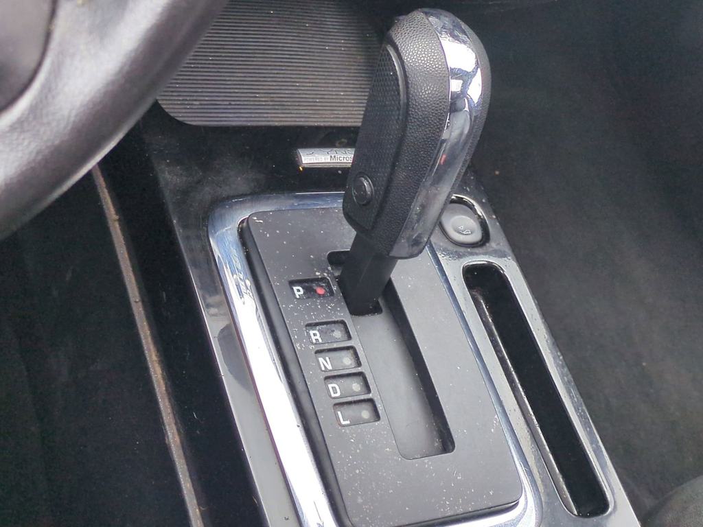 Thumbnail: 2012 Ford Escape - 15