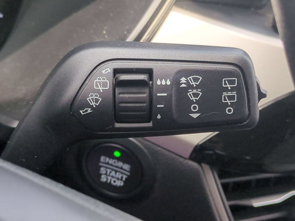 Thumbnail: 2020 Ford Escape - 31