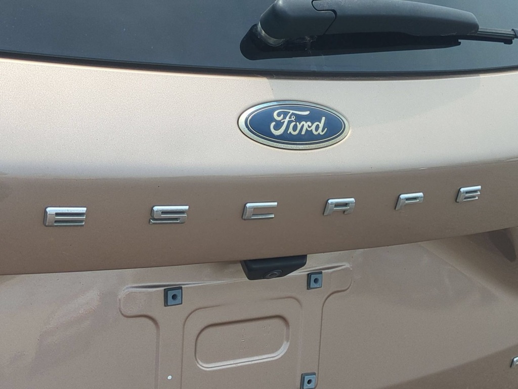 Thumbnail: 2020 Ford Escape - 25