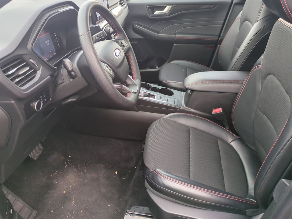 Thumbnail: 2025 Ford Escape - 10