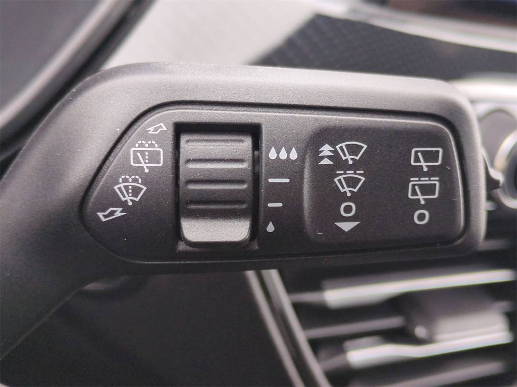 Thumbnail: 2025 Ford Escape - 31