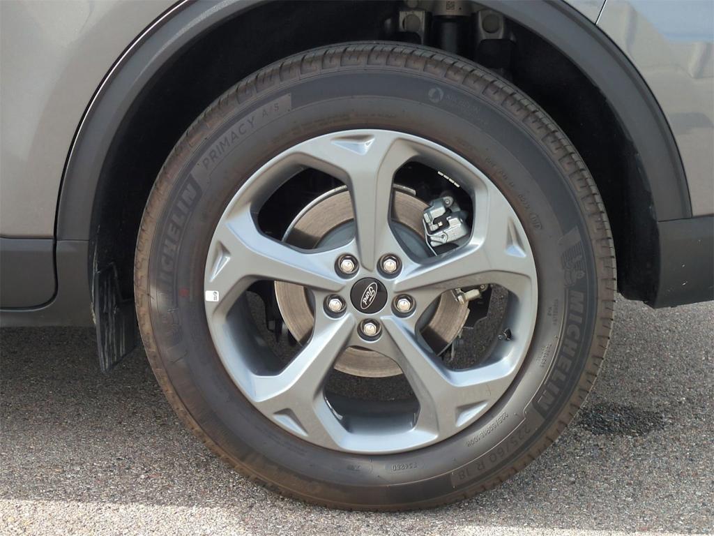 Thumbnail: 2025 Ford Escape - 8