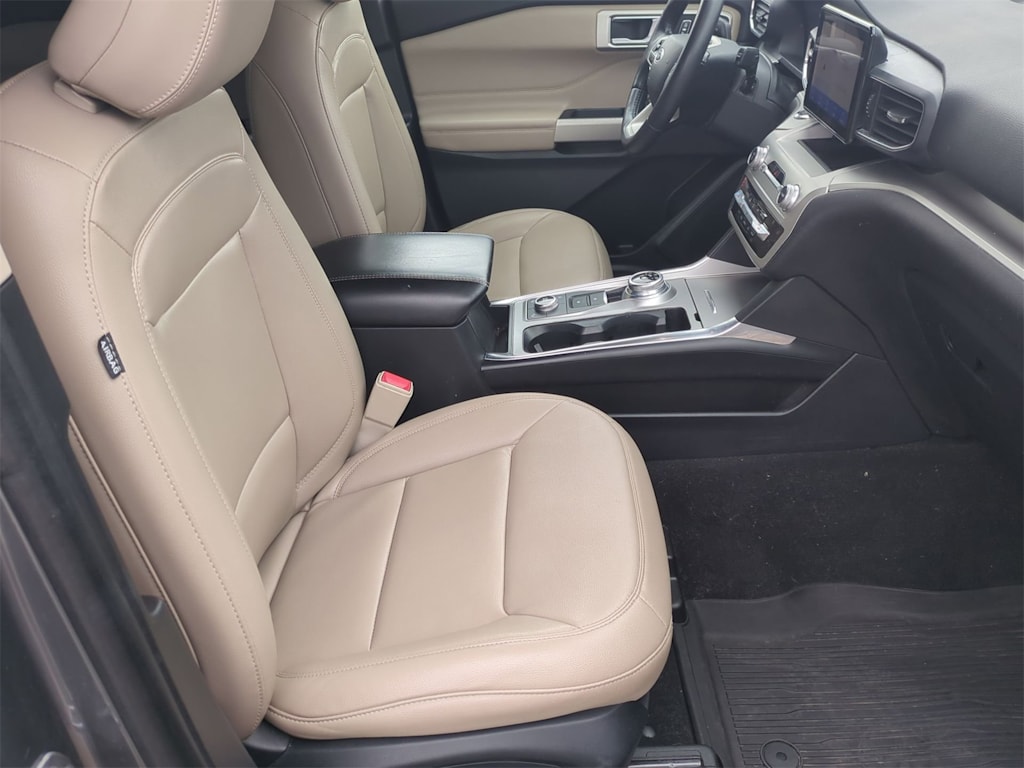 Thumbnail: 2021 Ford Explorer - 11