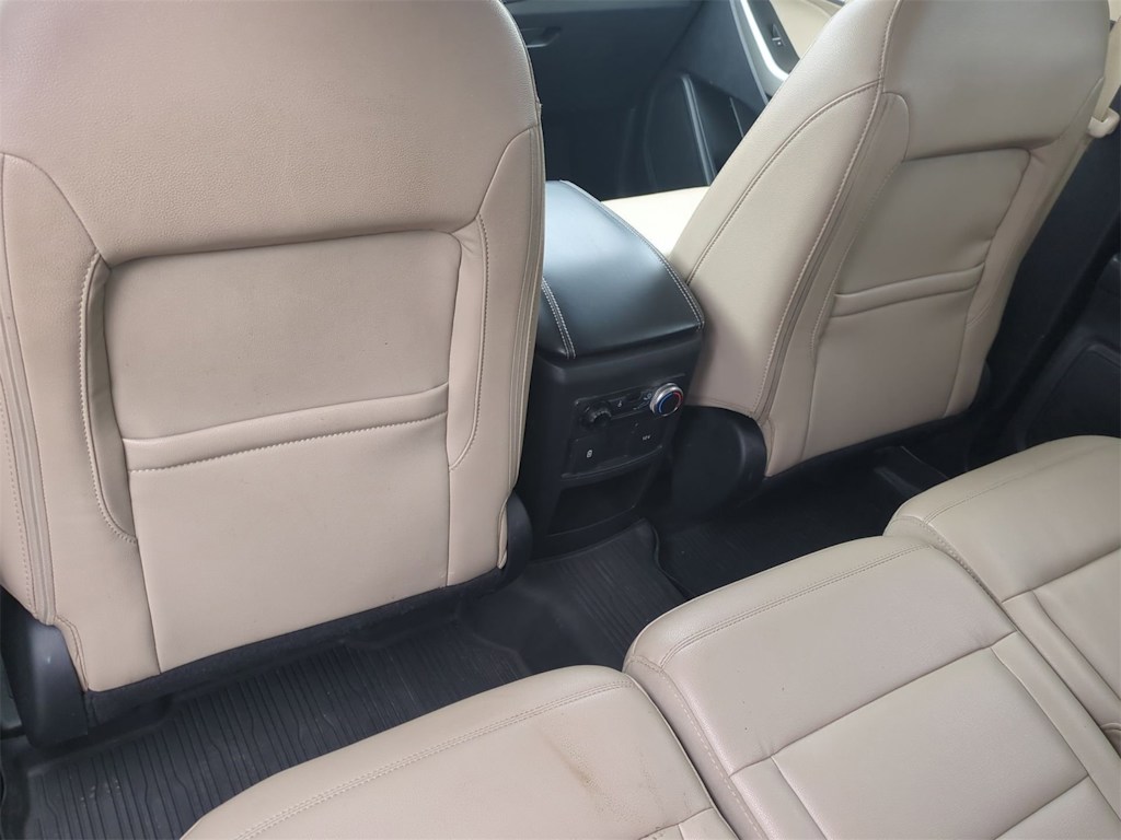 Thumbnail: 2021 Ford Explorer - 27