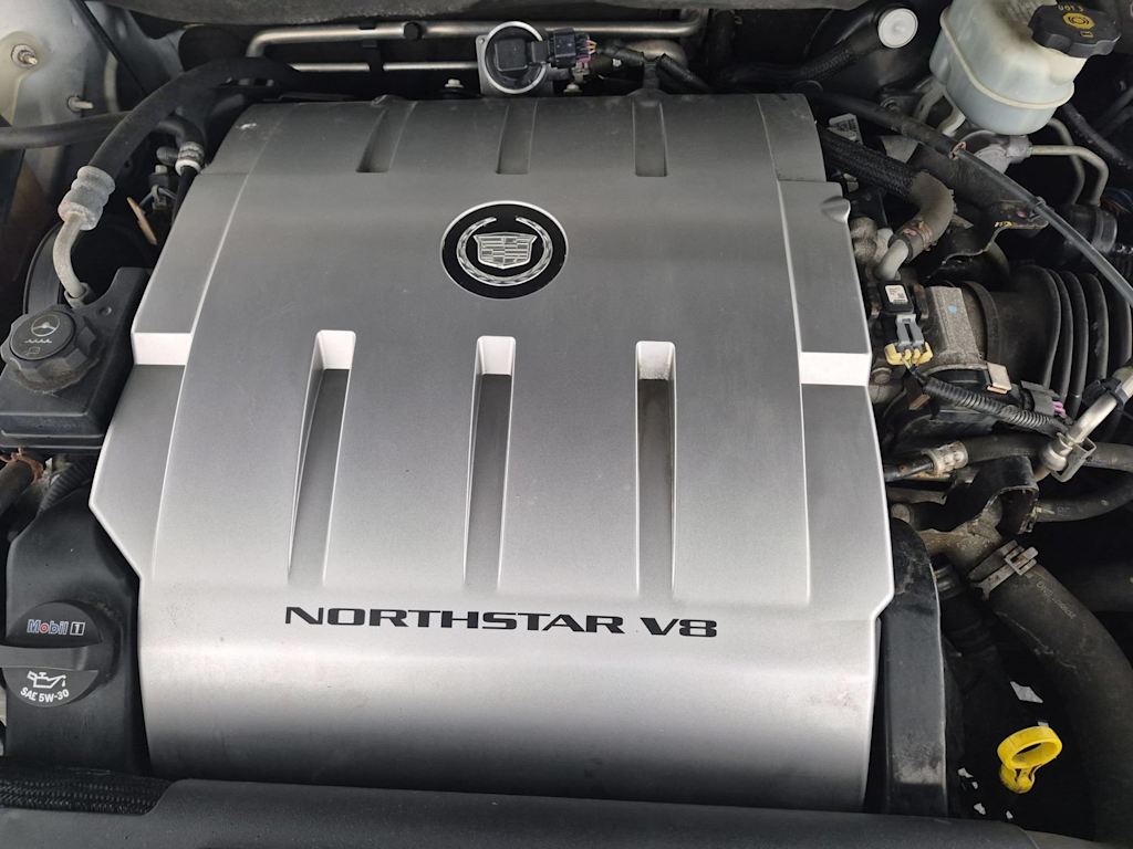 Thumbnail: 2010 Cadillac DTS - 9