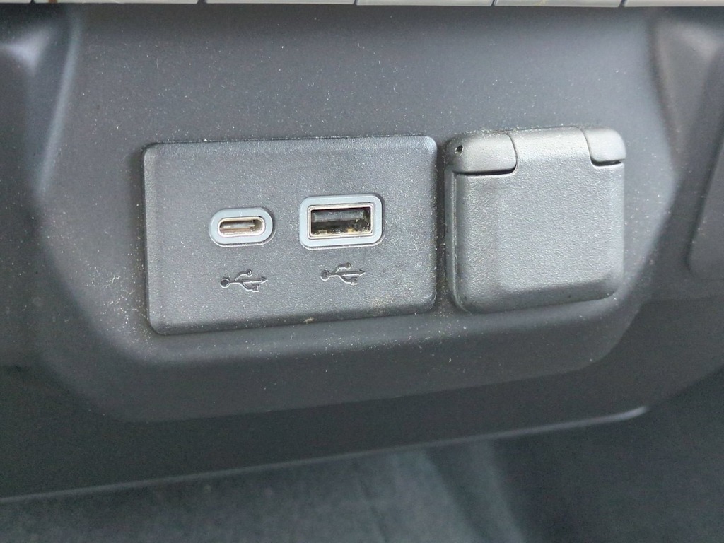 Thumbnail: 2019 Chevrolet Silverado 1500 - 33