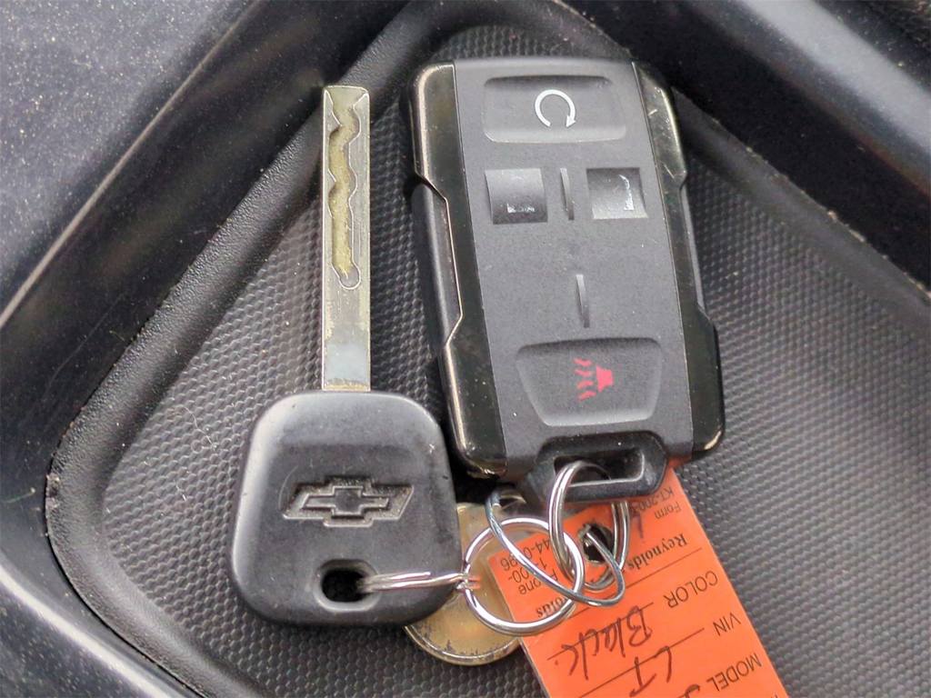 Thumbnail: 2016 Chevrolet Silverado 1500 - 17