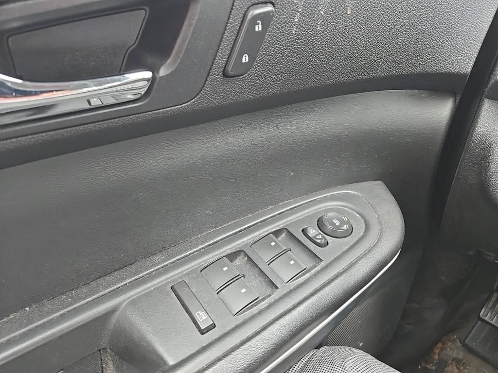 2012 GMC Acadia SLE 12