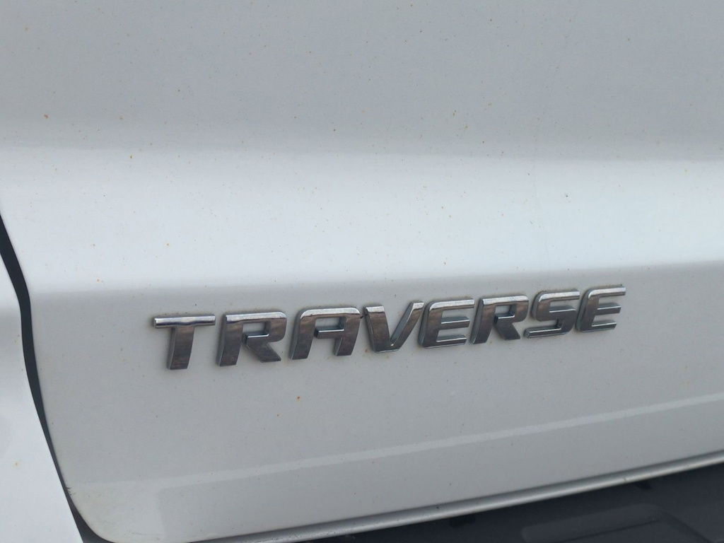 Thumbnail: 2017 Chevrolet Traverse - 25