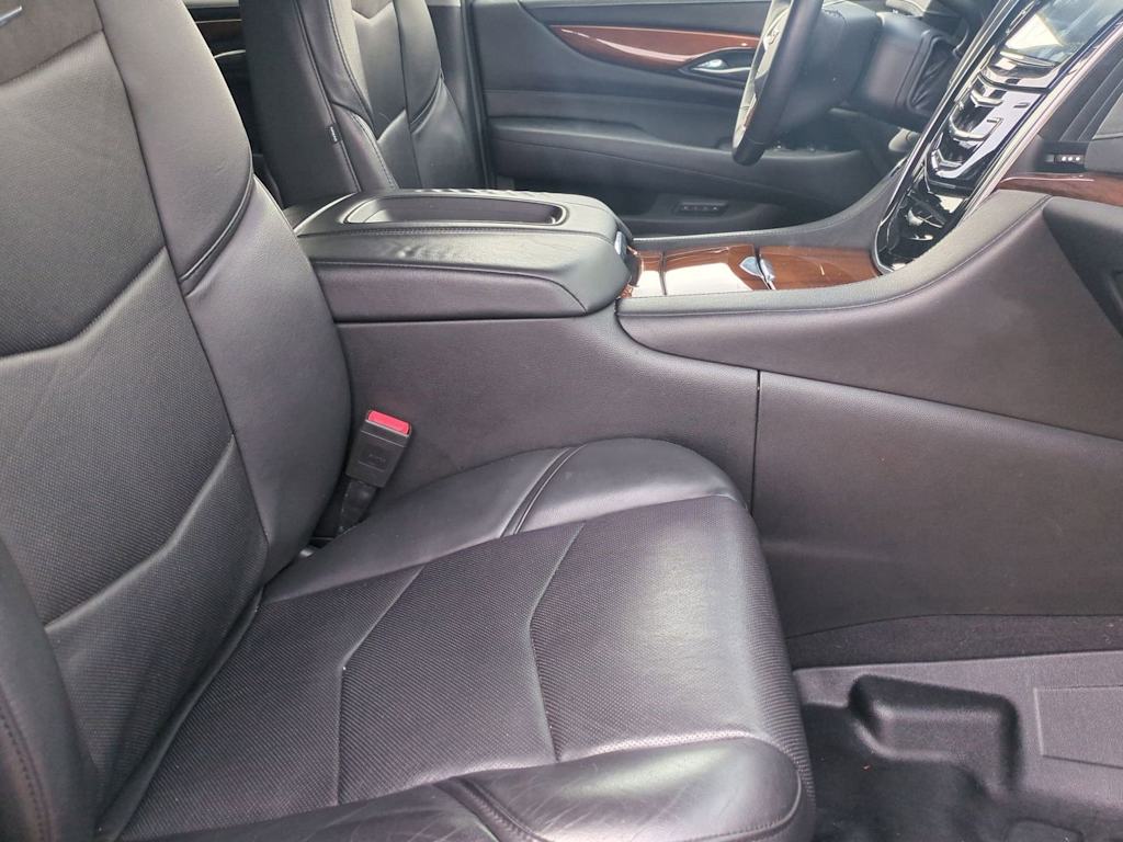 Thumbnail: 2017 Cadillac Escalade - 30