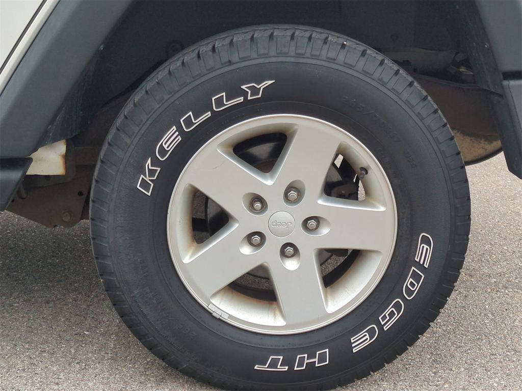 Thumbnail: 2010 Jeep Wrangler - 7