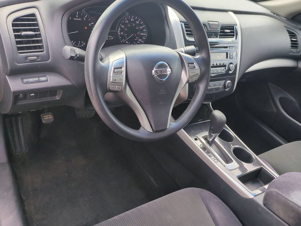 Thumbnail: 2013 Nissan Altima - 2