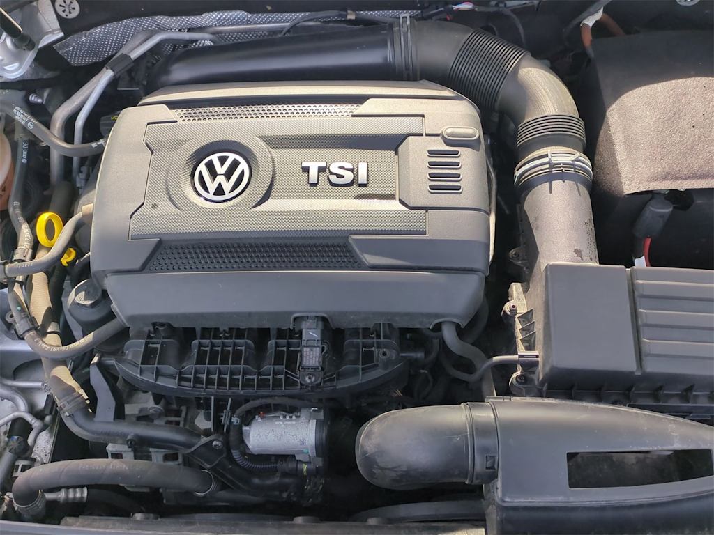 2014 Volkswagen Passat S 8