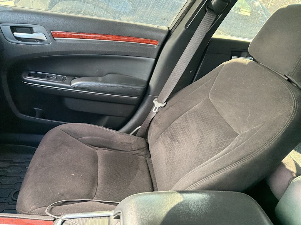 Thumbnail: 2012 Chrysler 300 - 4