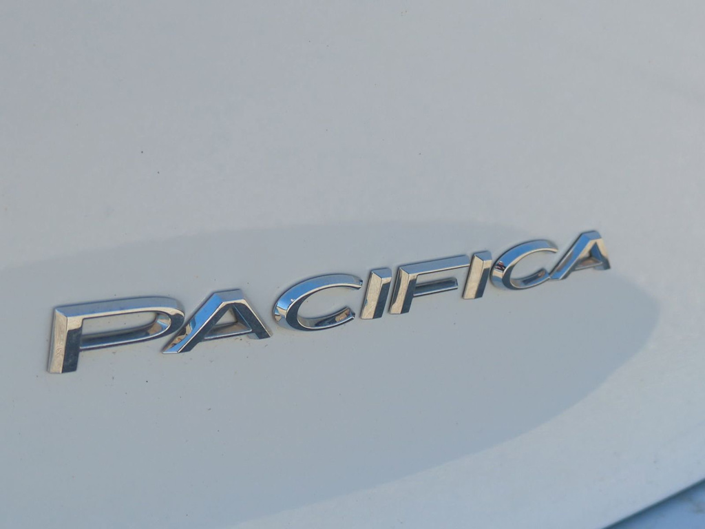 Thumbnail: 2025 Chrysler Pacifica - 23