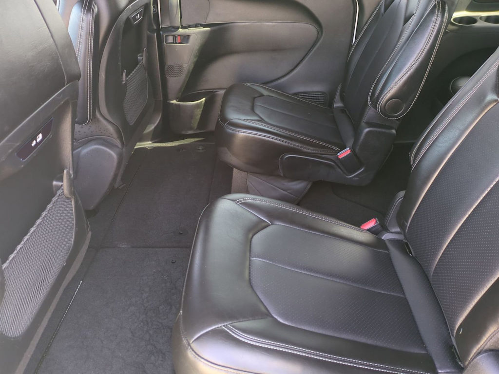 Thumbnail: 2025 Chrysler Pacifica - 11