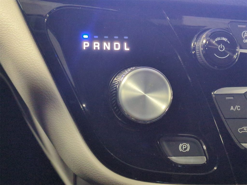 Thumbnail: 2024 Chrysler Pacifica - 34