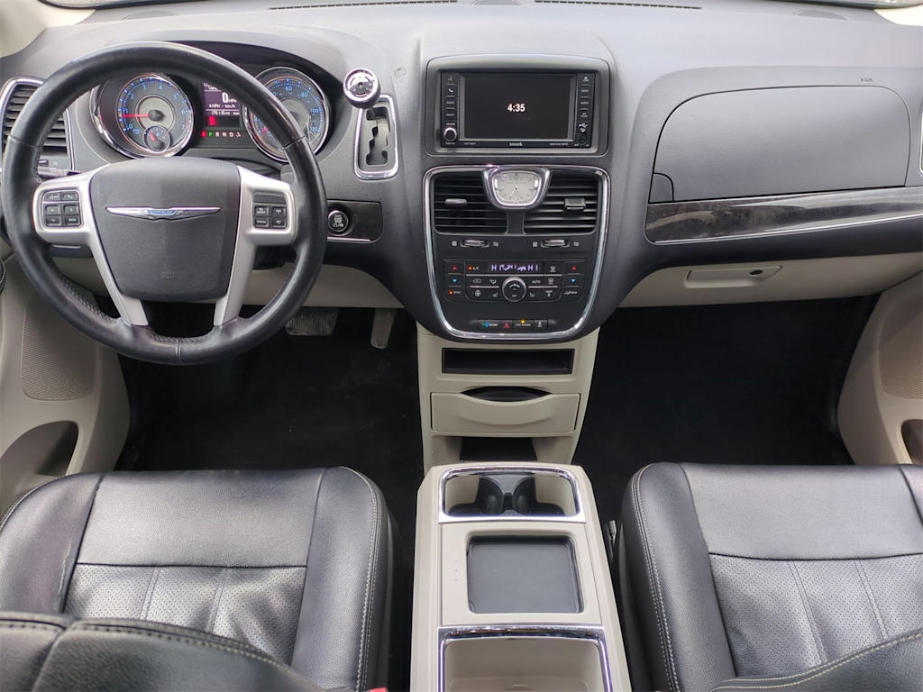 2015 Chrysler Town & Country Touring 7