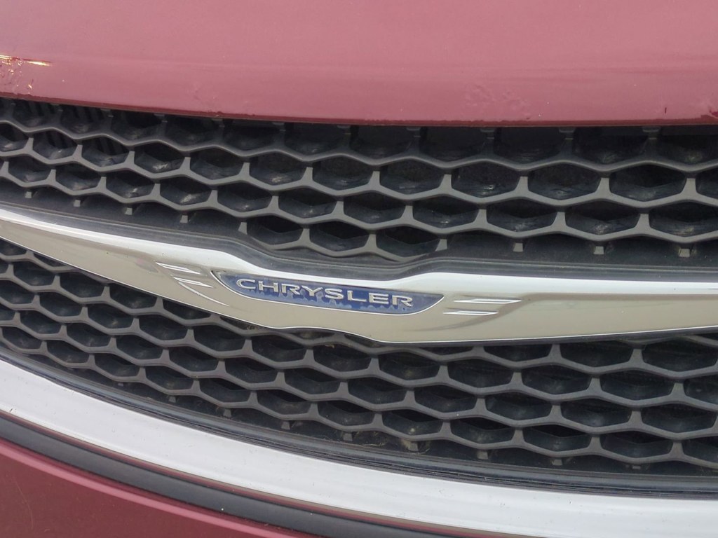 Thumbnail: 2017 Chrysler Pacifica - 7