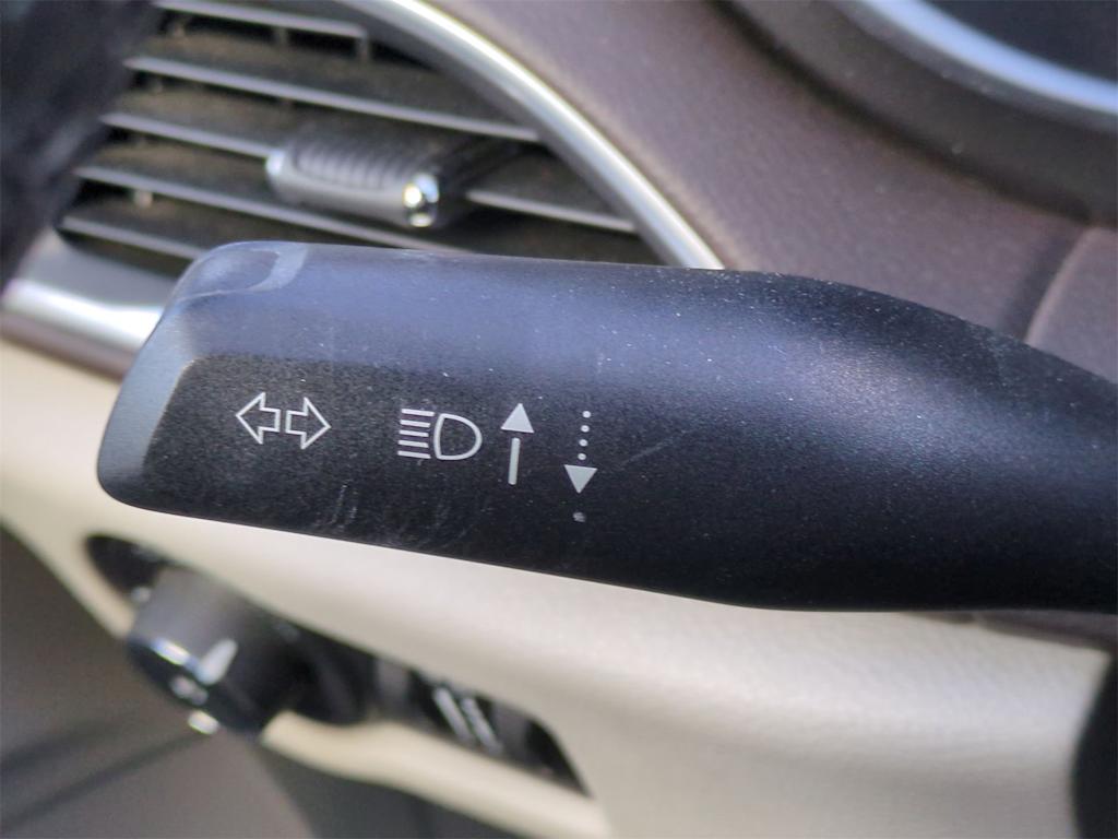 Thumbnail: 2018 Chrysler Pacifica - 30