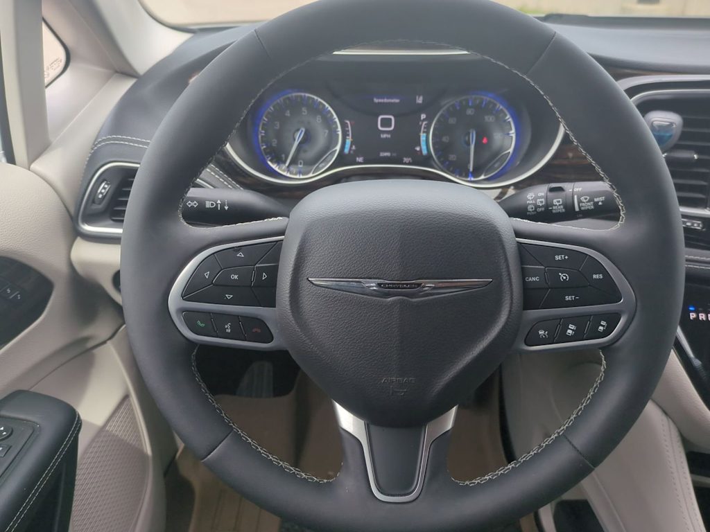 Thumbnail: 2024 Chrysler Pacifica - 13