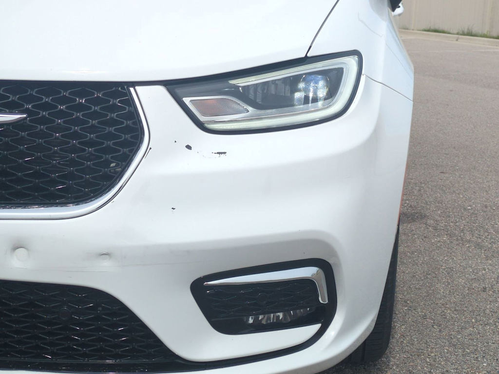 Thumbnail: 2024 Chrysler Pacifica - 21