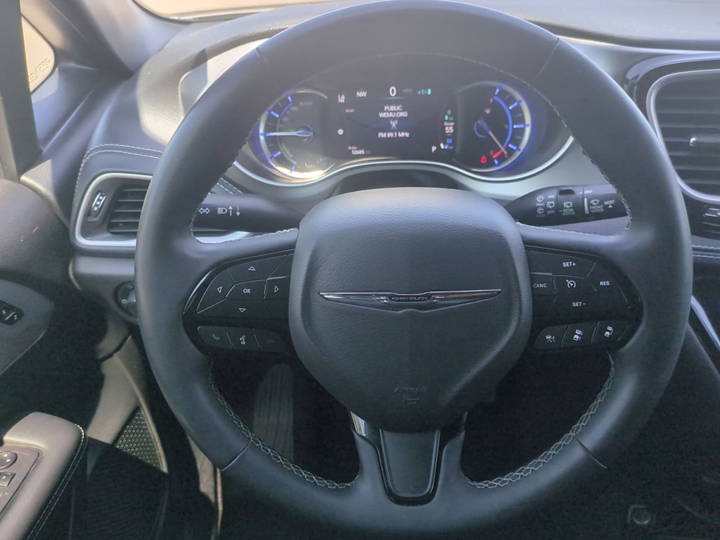 Thumbnail: 2024 Chrysler Pacifica - 12