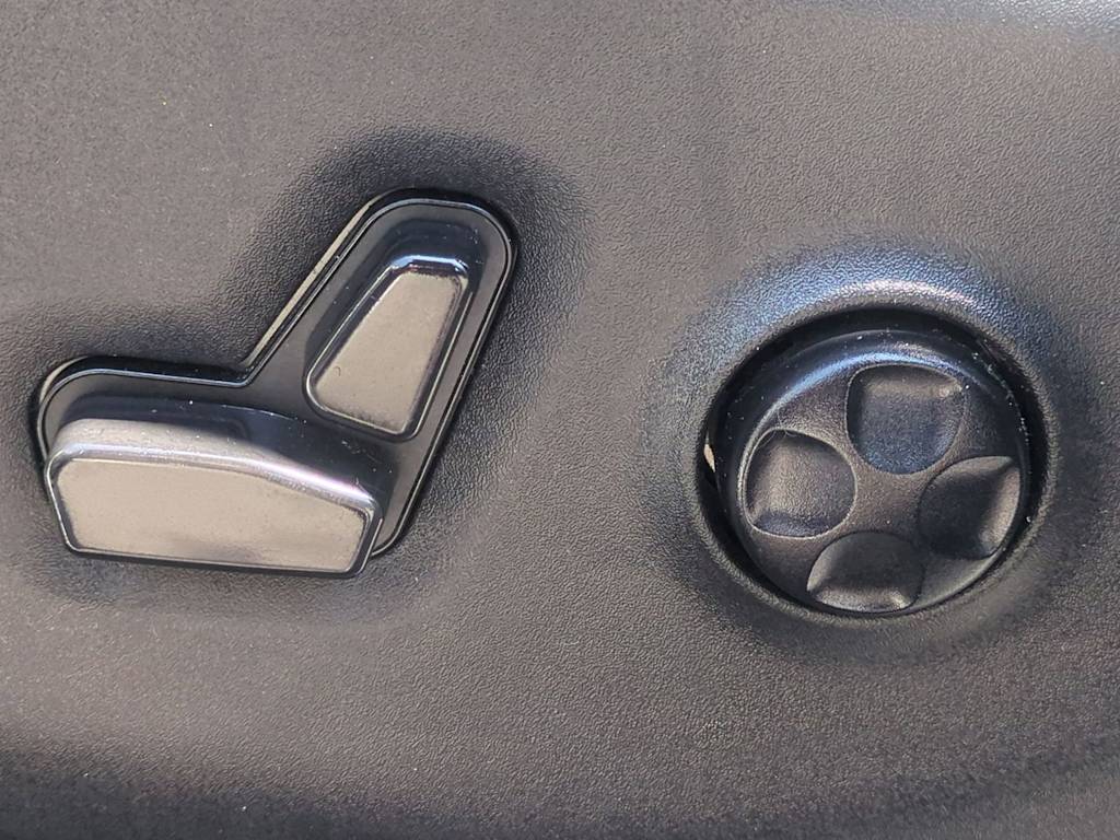 Thumbnail: 2024 Chrysler Pacifica - 24