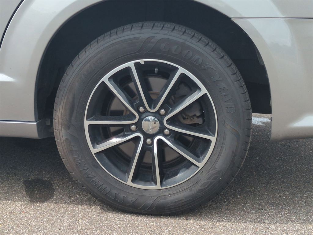 Thumbnail: 2019 Dodge Grand Caravan - 8