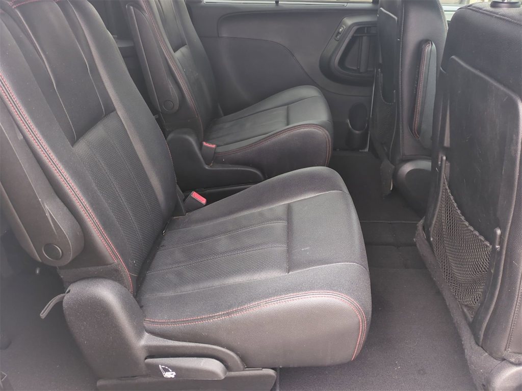 Thumbnail: 2019 Dodge Grand Caravan - 25