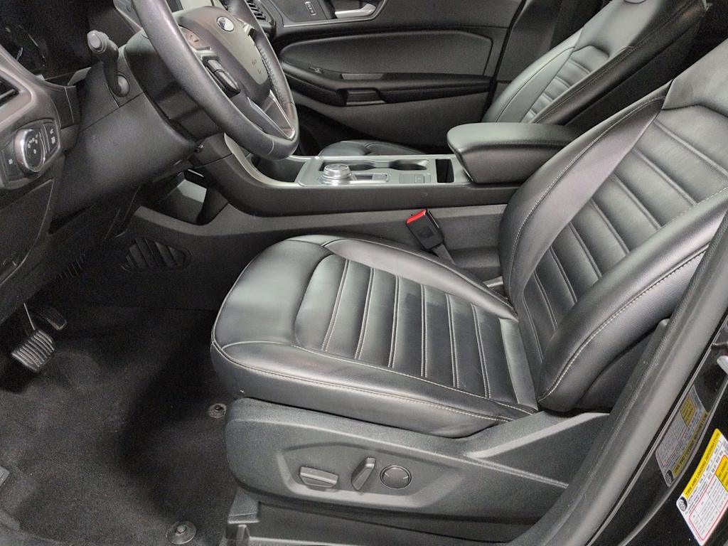 Thumbnail: 2022 Ford Edge - 10