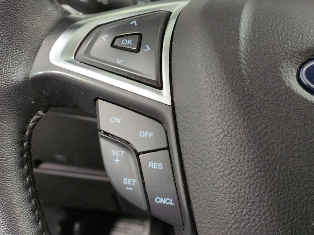 Thumbnail: 2022 Ford Edge - 28