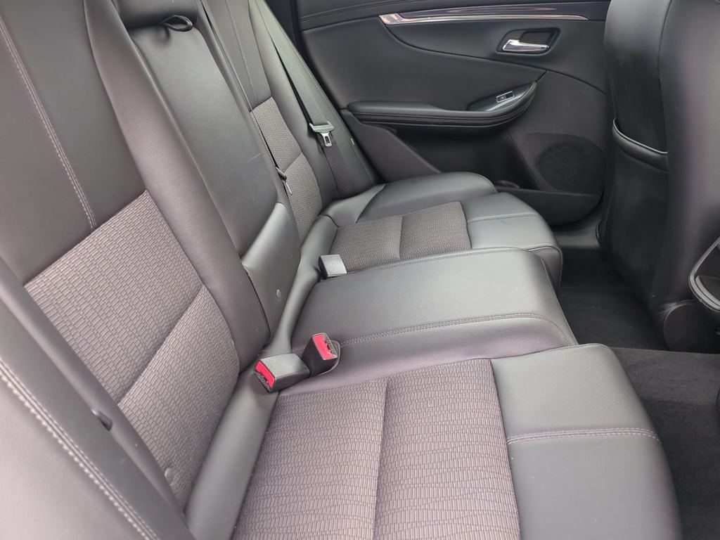 Thumbnail: 2016 Chevrolet Impala - 28