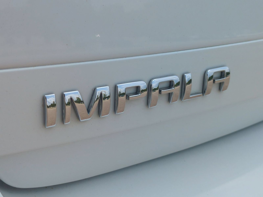 Thumbnail: 2013 Chevrolet Impala - 23