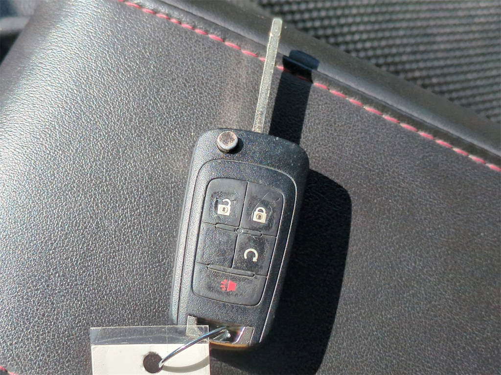 Thumbnail: 2013 Chevrolet Equinox - 17