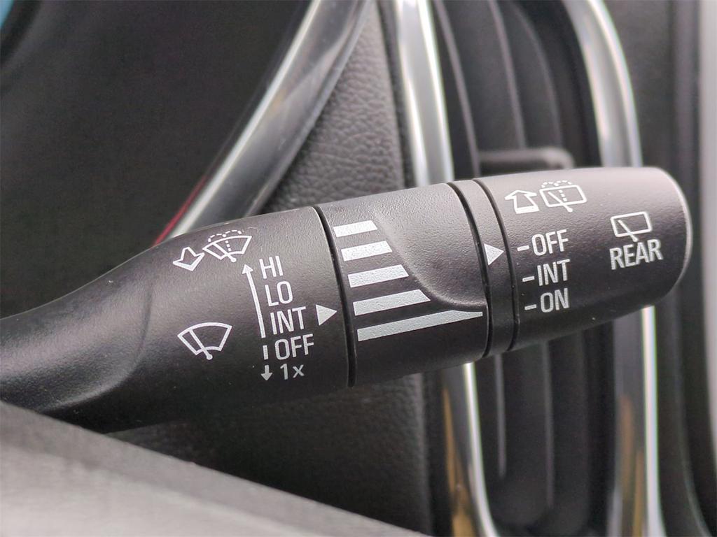 2018 Chevrolet Equinox LT 30