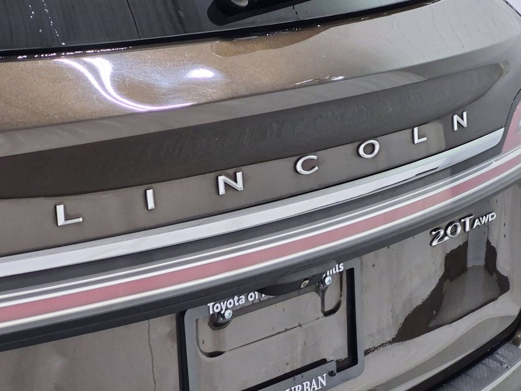 Thumbnail: 2019 Lincoln Nautilus - 24