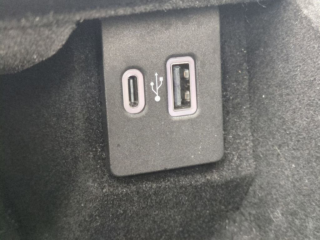 Thumbnail: 2023 Lincoln Nautilus - 35