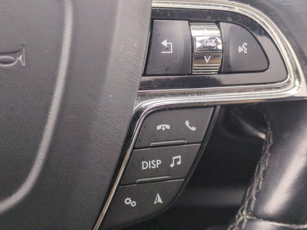 Thumbnail: 2023 Lincoln Nautilus - 31